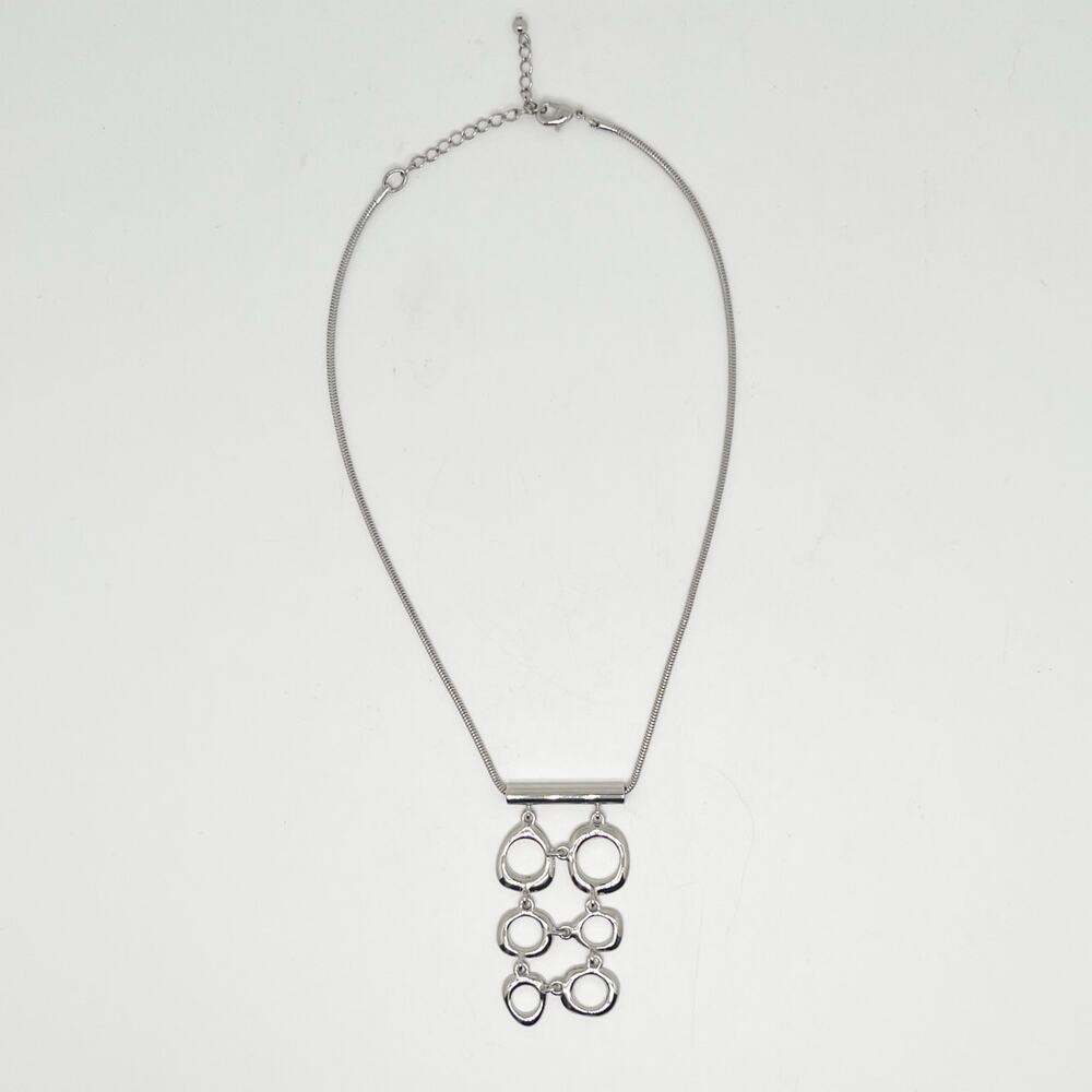 Vintage Y2K Silver Tone Circle Pendant Necklace Adjustable Chain